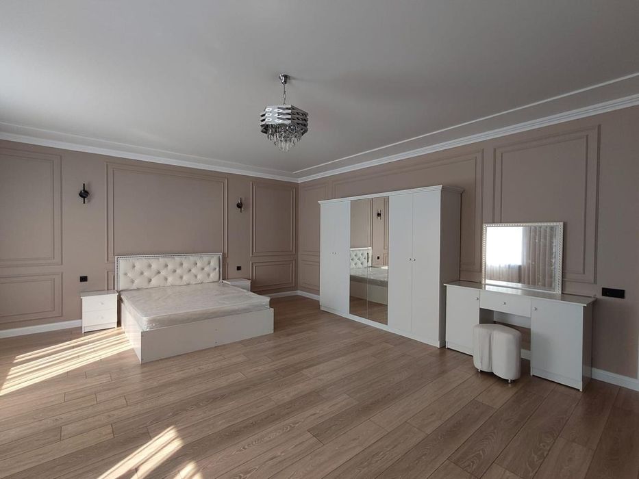 Спальня гарнитуры разные есть