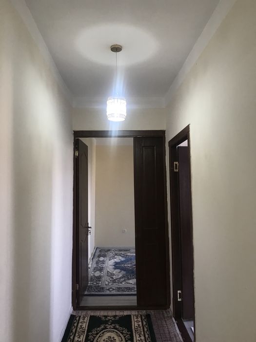 Uy sotiladi 72 kv.