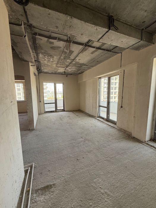 СРОЧНО Продается 2-х комнатная ЖК Bobur Residence