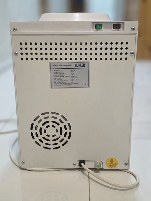 Диспенсер за вода Muhler