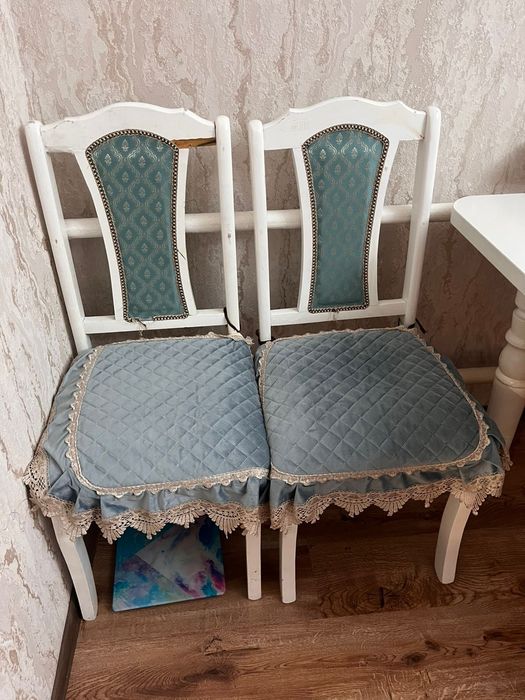 Стол с  стульями раскладной