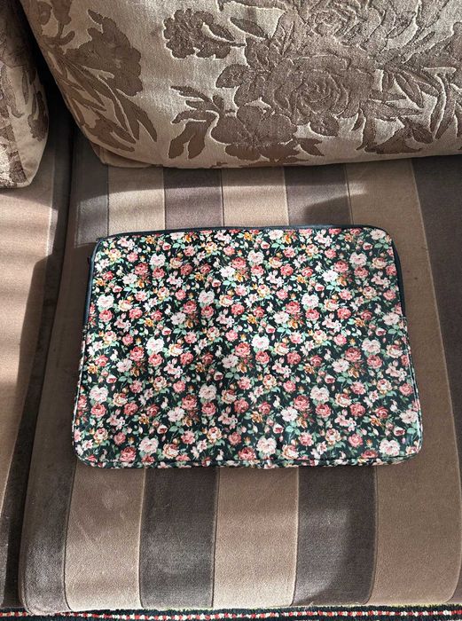 Защитный чехол для ноутбука