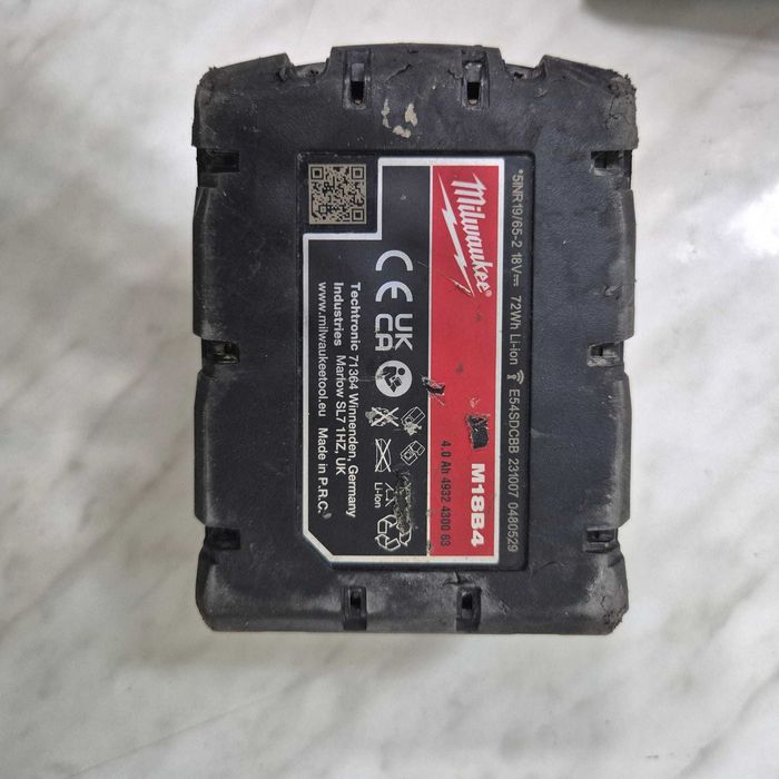 Masina de insurubat cu impact Milwaukee M18 CBLID-402C cu Acc 33809