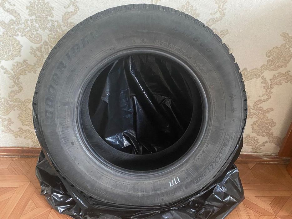 Зимние шины БУ 215/70R16