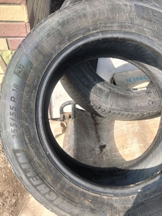 Продам резину 255/55/18.в хорошем состоянии. Без жгутов и латки.