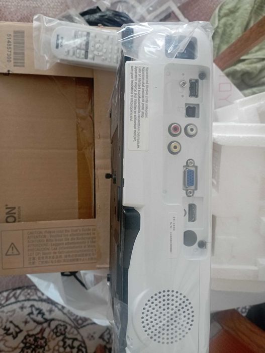 Проектор EPSON EB-S400