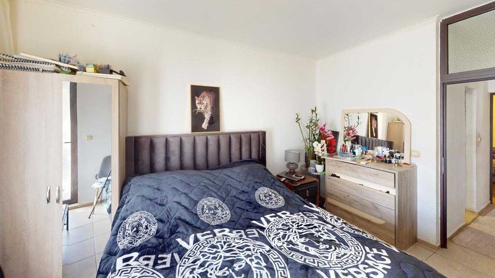 Тристаен в с. Кошарица к-с Бей Вью Вилас