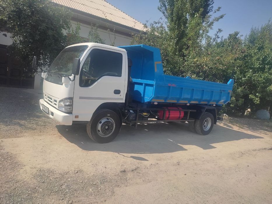 2013 год заводской  iszuzi холати алоо  колган малумот тел оркали