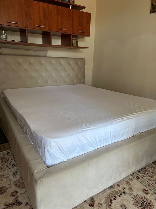 Vînd pat matrimonial 220x170 cm Catifea