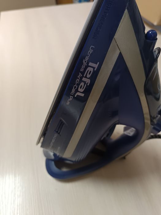 Tefal Ultragliss Anti-Calc Plus FV6830E0