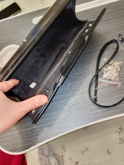 Продам сумки бу в хорошем состоянии