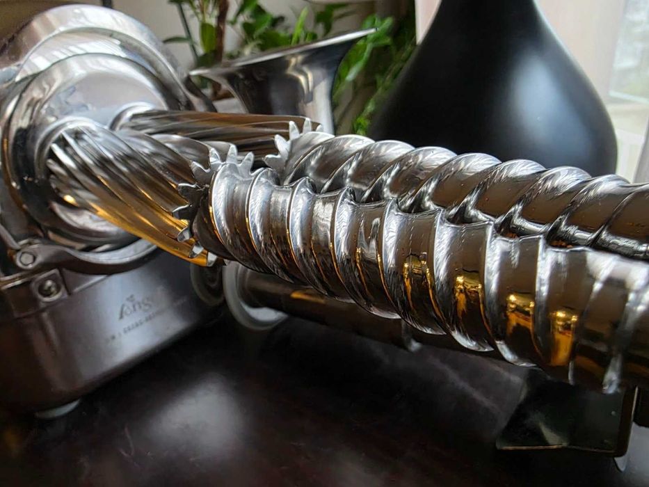 Двувалова студенопресоваща сокоизтизсквачка - Angel 7500 - висок клас