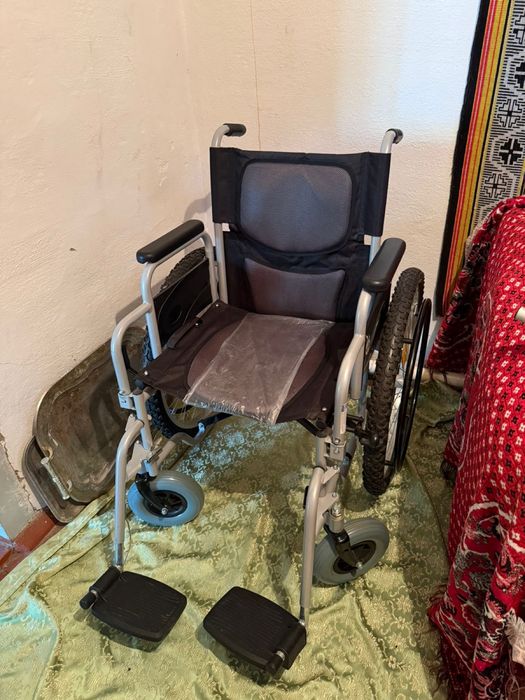 Инвалидное кресло