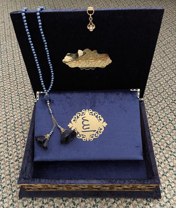 Продается подарочный нобор