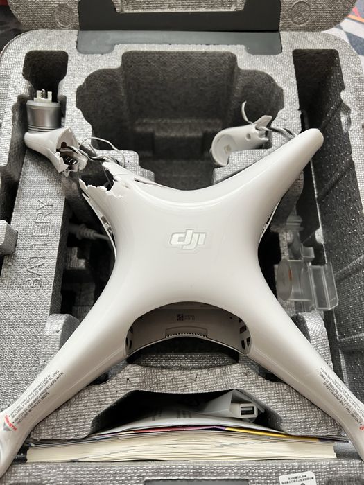 Продам Дрон PHANTOM 4 PRO срочно!