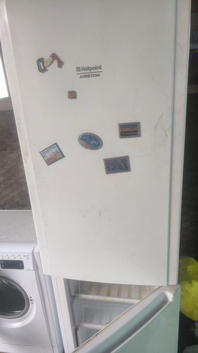 Продам холодильник Аристон