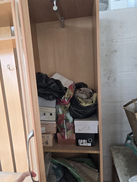 Продаётся прихожая мебель (мебель для прихожей) в хорошем состоянии.