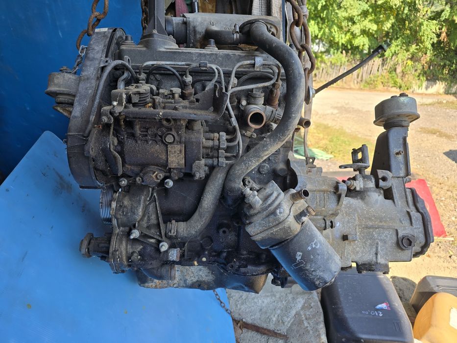 Motor Volkswagen  T4 cu anexe+cutie de viteze
