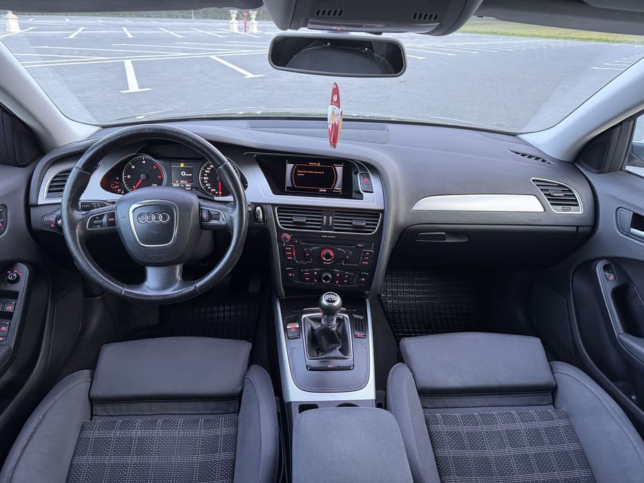 Audi A4 b8 - 3x S line - 2011 - 2.0d 143 cp - full led - fata spate - intretinut top