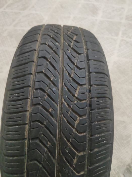Продам летние шины Yokohama