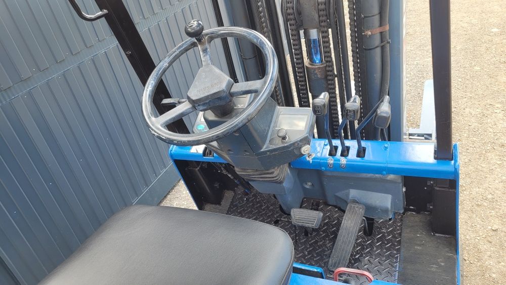 stivuitor electric 2.5 tone 5.5 m inaltime ridicare electrostivuitor nissan