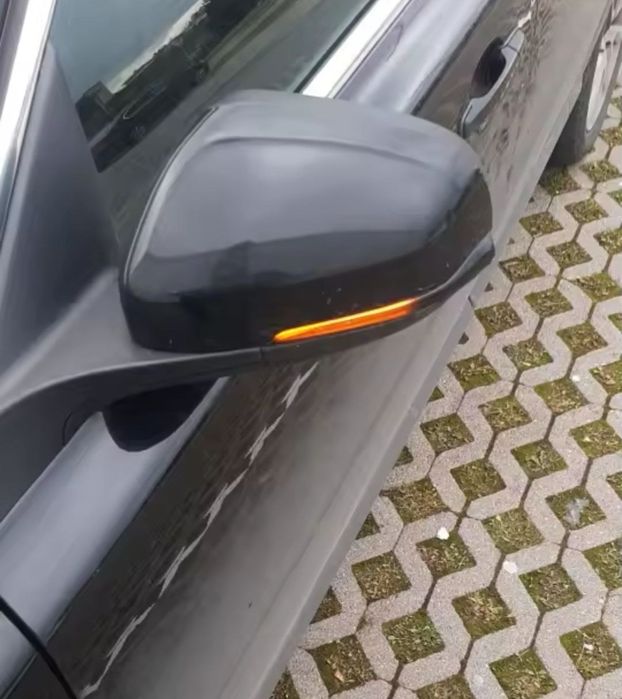 Динамични LED Бягащи Мигачи за VOLVO S60, S80, V40, V60, V70