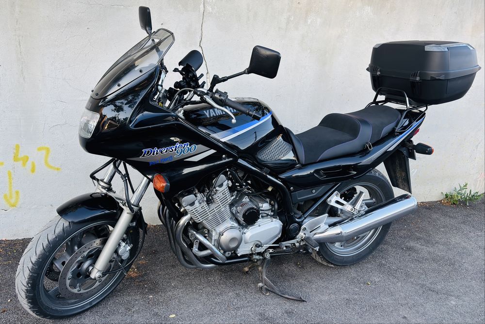 Yamaha XJ900S Diversion proprietar