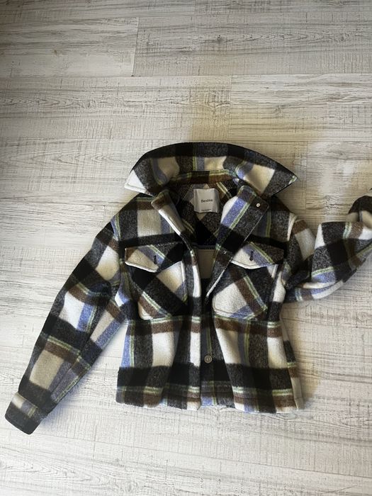 Яке Bershka s/m размер