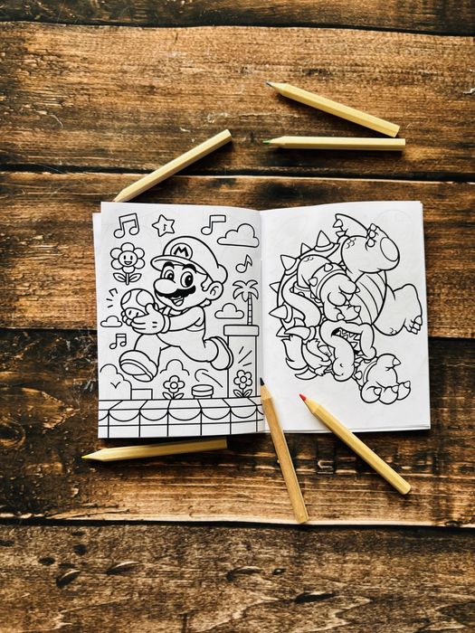 Персонализирани мини книжки за оцветяване + 6 цветни молива