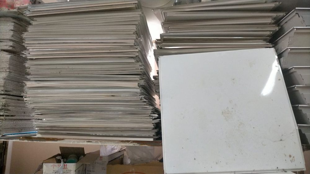 Продам студья и нужные вещи для потолка