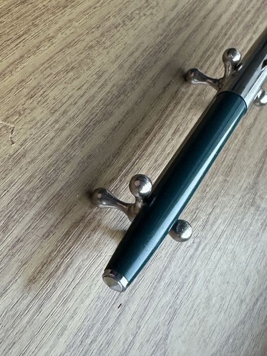 Stilou chinezesc albastru