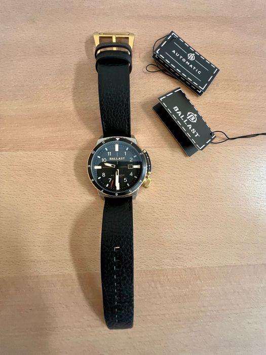 Автоматичен часовник Ballast