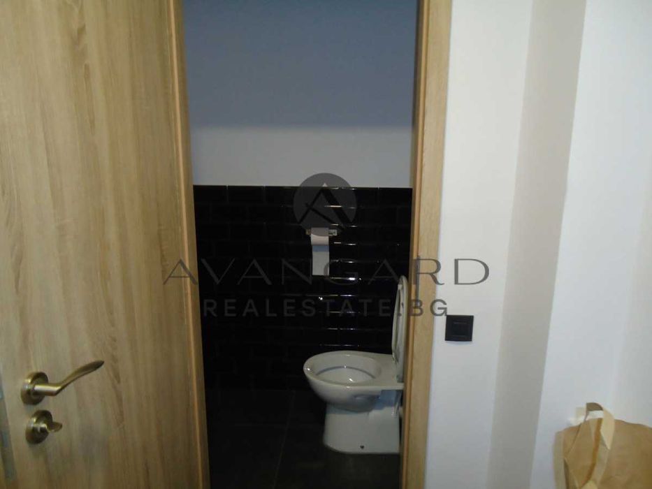 Продава се Офис в Пловдив, Център - 120 кв.м за 1479 €/кв.м - Снимка #2