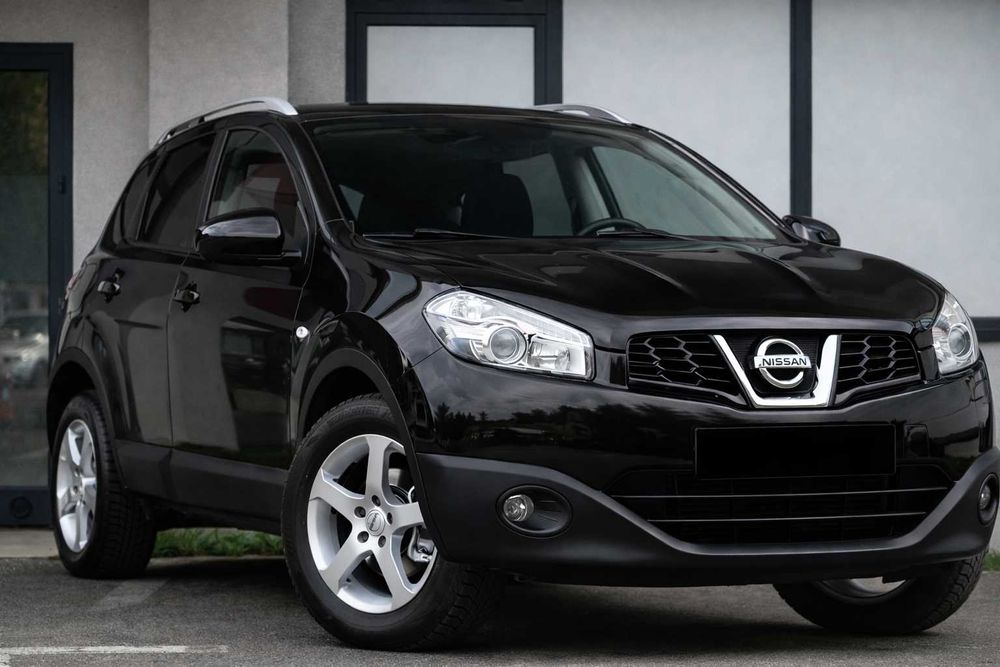 Nissan Qashqai Tekna 4x4 | 2.0 dCi 150 CP | Automată | Garantie