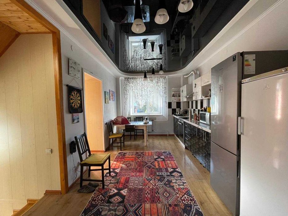 Коттедж в поселке Ульбинский