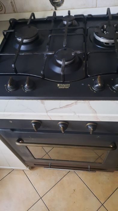 Встраиваемая варочная плита Hotpoint Ariston и духовой шкаф