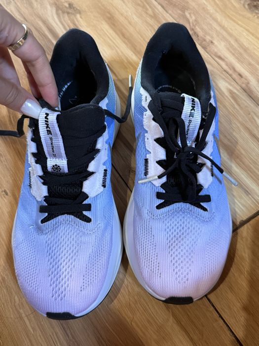 Nike structure 25