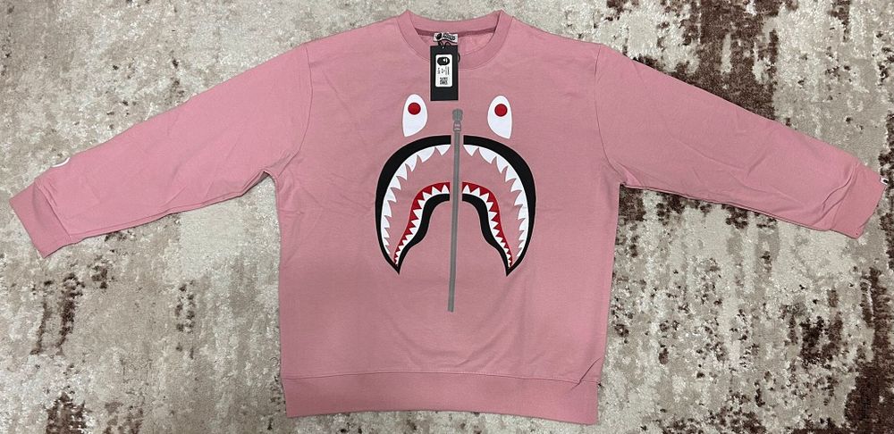 Vând bluza noua de bărbați A Bathing Ape