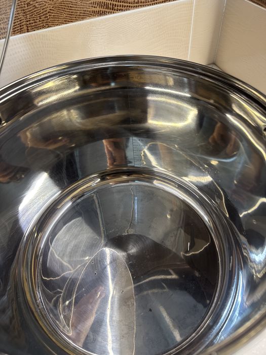 Продам кастрюлю 19 л