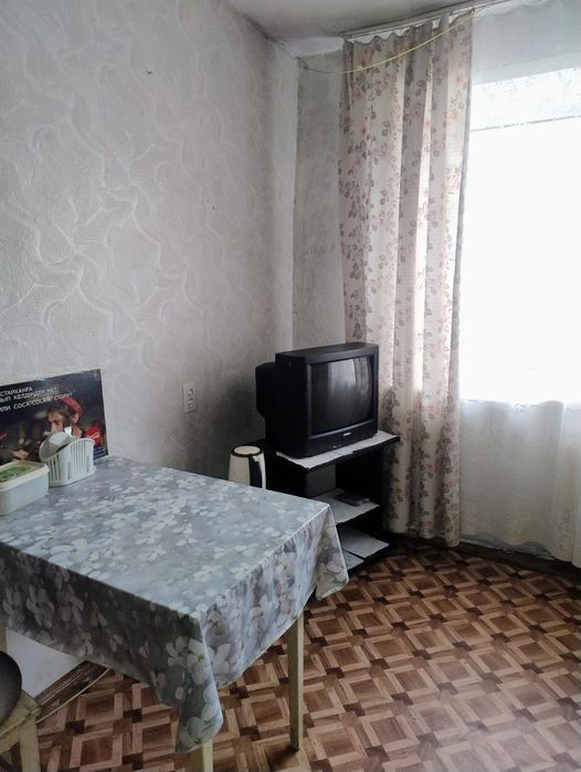Сдам комнату в общежитии в районе Колхозного рынка