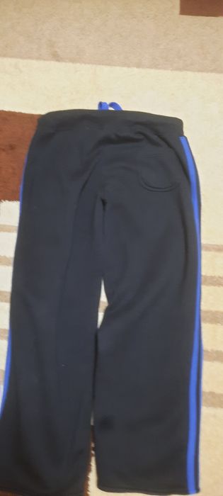 Pantaloni dama..