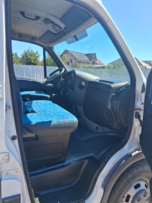 Iveco daily 7 locuri  2.8 basculabil pe cutie