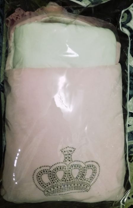 Продам конверт на выписку для девочки