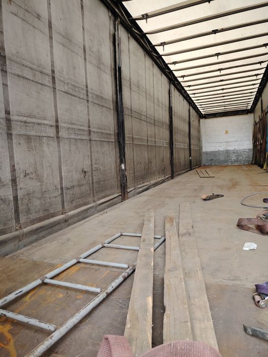 Semiremorca schmitz s01 sașiu gros fără fisuri