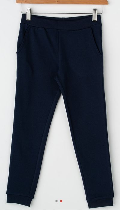 Детско спортно долнище Guess 130см., дънки Guess, детска блуза Guess