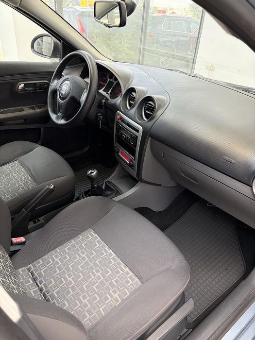 Seat Ibiza Hatchback 2007 | 1.4D-90CP | Climatronic | Radio CD Usb | 122.000Km