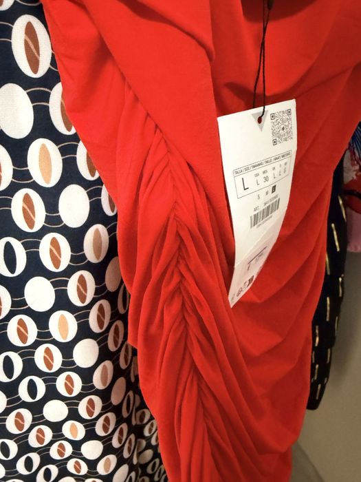 Чисто ново боди Zara с етимет