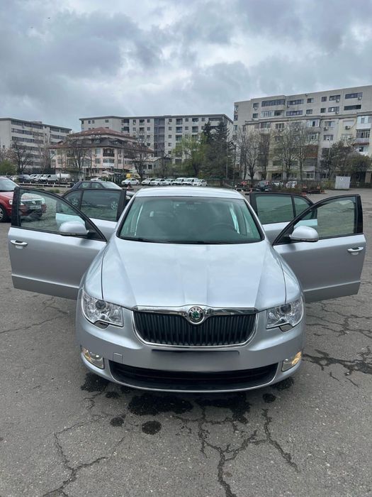 SKODA Superb 2011 — imagine 5