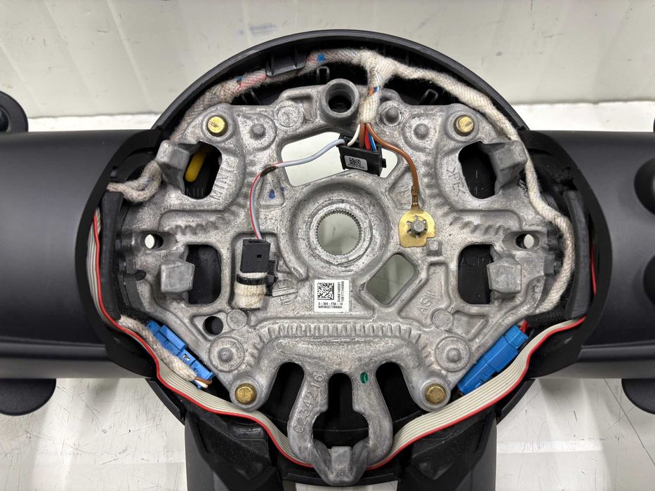 Мултифункционален волан Мини Джон Купър Ф55 Ф56 Ф57 Ф54 Ф60 Mini JCW