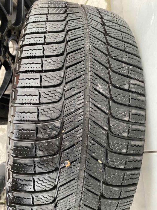 Зимни гуми 2ва броя MICHELIN X-ICE 245 50 R18 104H